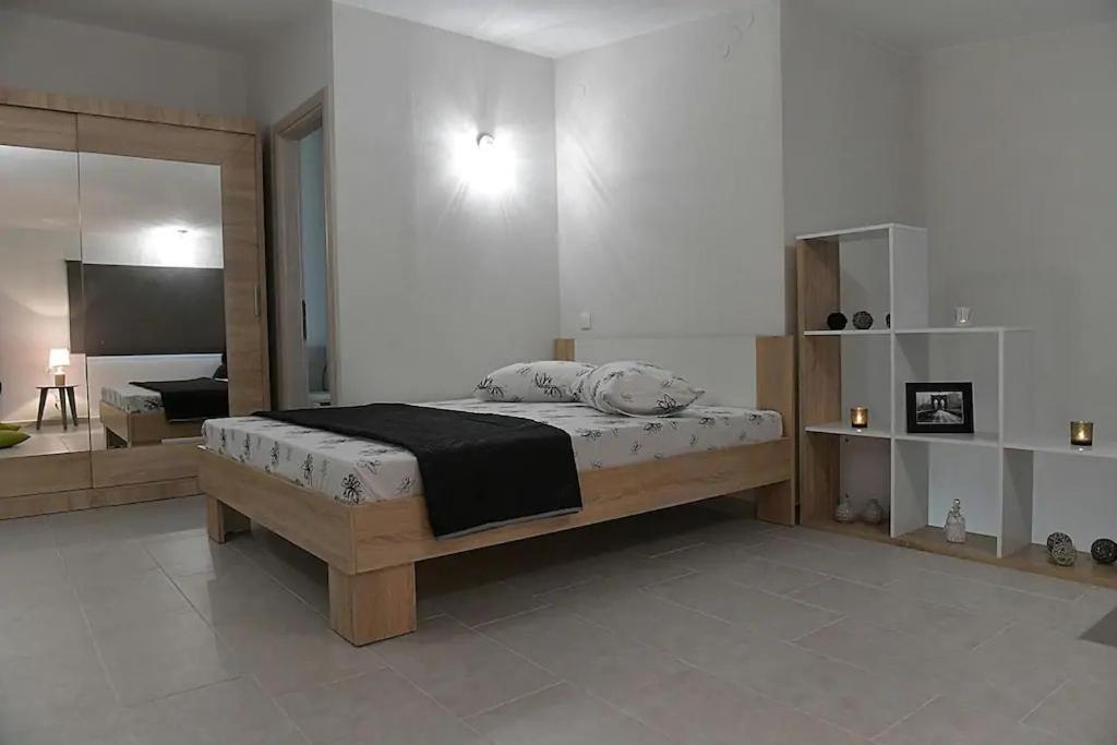 Crystallia Seaside Maisonette By Rentalspro- ניאה מודאניה מראה חיצוני תמונה
